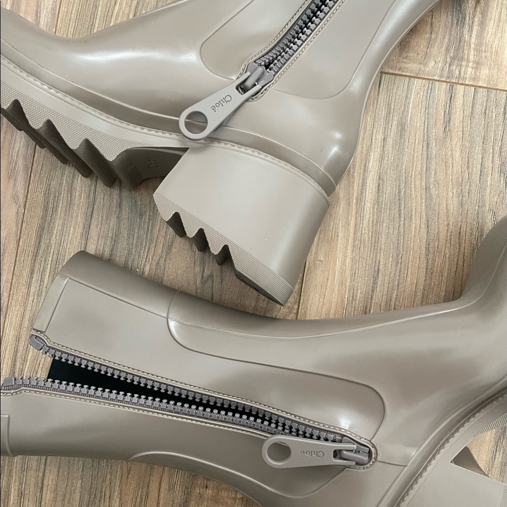 Chloe Betty Rainboots - Picture 8 of 9